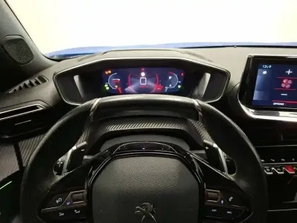 Photo 15 Peugeot 2008  PureTech 130 S&S EAT8