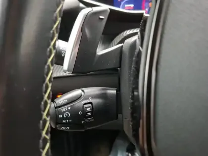 Photo 17 Peugeot 2008  PureTech 130 S&S EAT8