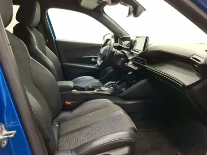 Photo 33 Peugeot 2008  PureTech 130 S&S EAT8