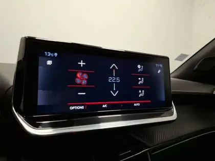 Photo 20 Peugeot 2008  PureTech 130 S&S EAT8