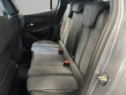 Photo 11 Peugeot 208  Electrique 54 kWh 156ch