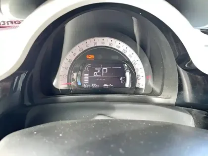 Photo 16 Renault Twingo  III Achat Intégral - 21