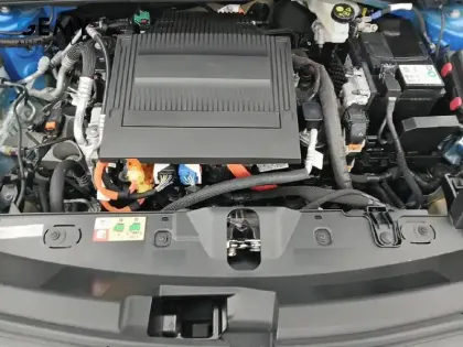 Photo 29 Peugeot 2008 Gén. II Ph2 GT 5