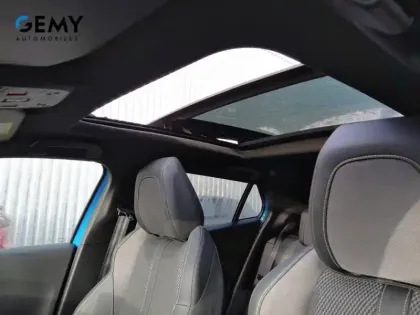 Photo 14 Peugeot 2008  Electrique 54 kWh 156 ch