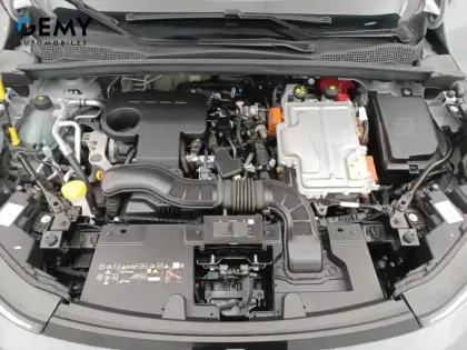 Photo 48 Renault Captur  E-Tech full hybrid 145 ch