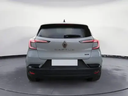 Photo 5 Renault Captur  E-Tech full hybrid 145 ch