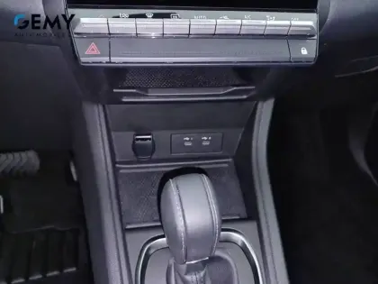 Photo 71 Renault Captur  E-Tech full hybrid 145 ch