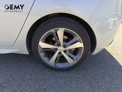 Photo 10 Peugeot 308  1.2 PureTech 130ch S&S EAT6