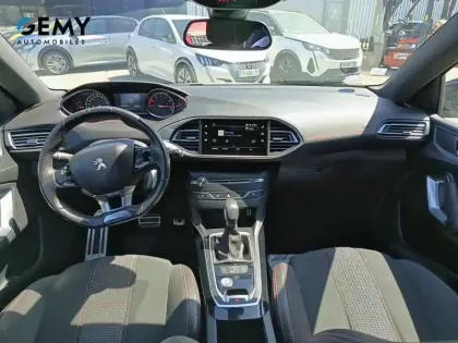 Photo 7 Peugeot 308  1.2 PureTech 130ch S&S EAT6