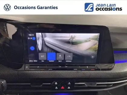 Photo 18 Volkswagen Golf  1.5 eTSI OPF 130 DSG7