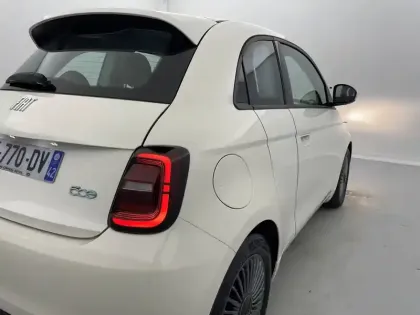 Photo 23 Fiat 500  3+1 e 118 ch