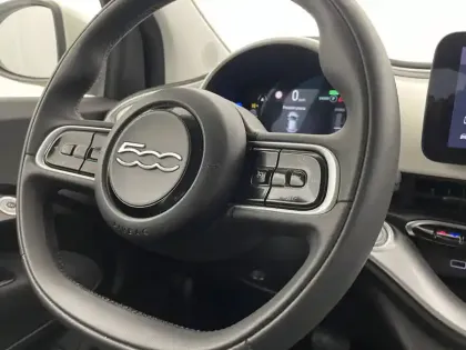 Photo 28 Fiat 500  3+1 e 118 ch