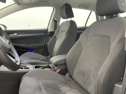 Photo 21 Volkswagen Golf  2.0 TDI SCR 150 DSG7