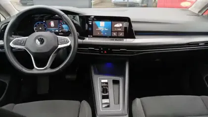 Photo 48 Volkswagen Golf Gén. VIII Ph1 Style 5