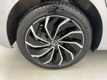 Photo 26 Volkswagen Golf  2.0 TDI SCR 150 DSG7