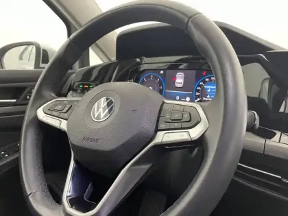 Photo 36 Volkswagen Golf  2.0 TDI SCR 150 DSG7