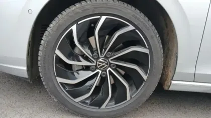 Photo 65 Volkswagen Golf Gén. VIII Ph1 Style 5