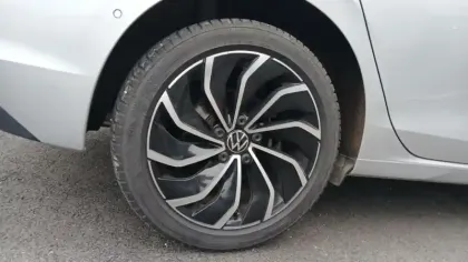 Photo 67 Volkswagen Golf Gén. VIII Ph1 Style 5