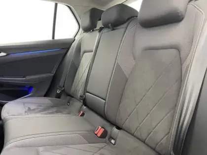 Photo 88 Volkswagen Golf Gén. VIII Ph1 Style 5