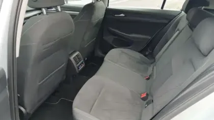 Photo 42 Volkswagen Golf Gén. VIII Ph1 Style 5