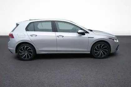 Photo 59 Volkswagen Golf Gén. VIII Ph1 Style 5