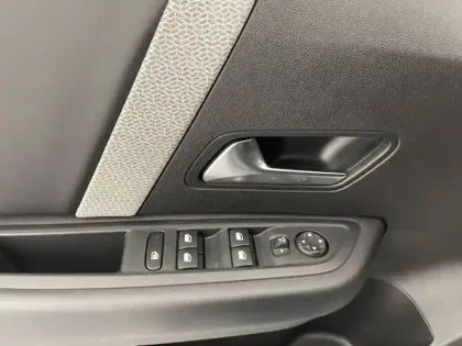 Photo 107 Citroën C4  PureTech 130 S&S EAT8