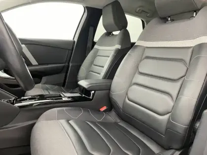 Photo 18 Citroën C4  PureTech 130 S&S EAT8