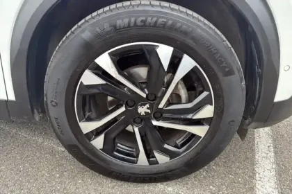 Photo 11 Peugeot 2008  PureTech 130 S&S EAT8