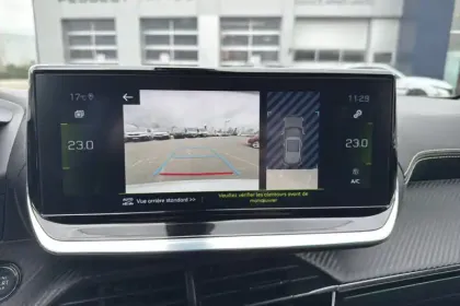 Photo 20 Peugeot 2008  PureTech 130 S&S EAT8