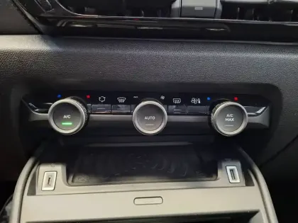 Photo 34 Citroën C4  PureTech 130 S&S BVM6