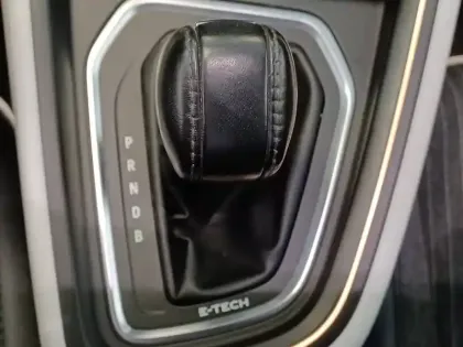 Photo 40 Renault Clio  E-Tech 140 - 21N