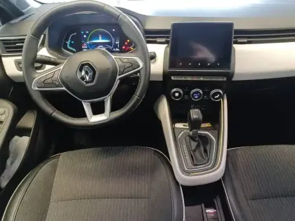 Photo 10 Renault Clio  E-Tech 140 - 21N