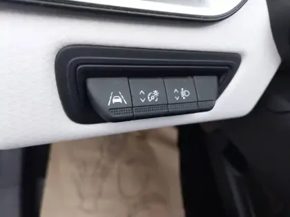 Photo 88 Renault Clio  TCe 100 GPL