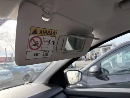 Photo 40 Dacia Sandero  ECO-G 100 GSR2