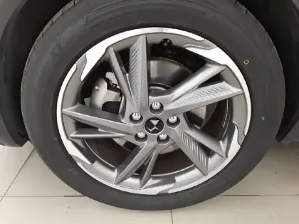 Photo 56 DS DS 7 DS7 Crossback Hybride E-Tense 225 EAT8