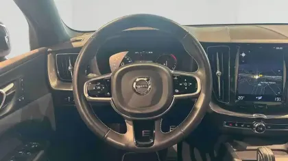 Photo 13 Volvo Xc60 Gén. II Ph2 R-Design 5