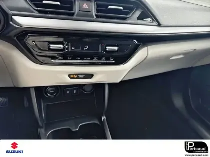 Photo 10 Suzuki Swift  1.2 Dualjet Hybrid