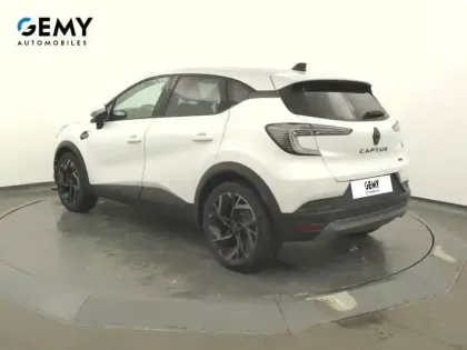 Photo 46 Renault Captur  E-Tech full hybrid 145 ch