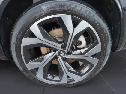 Photo 9 Renault Austral  E-Tech full hybrid 200 GSR2