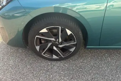 Photo 11 Peugeot 308  SW PureTech 130ch S&S EAT8