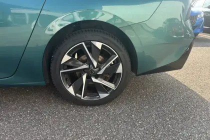 Photo 12 Peugeot 308  SW PureTech 130ch S&S EAT8