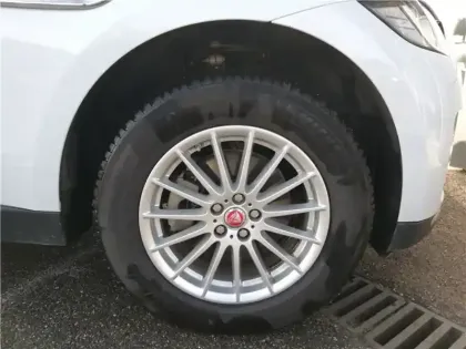 Photo 49 Jaguar F-Pace Gén. I Ph1 Evo Prestige 5