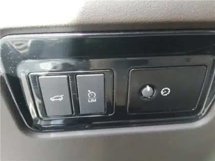 Photo 61 Jaguar F-Pace Gén. I Ph1 Evo Prestige 5