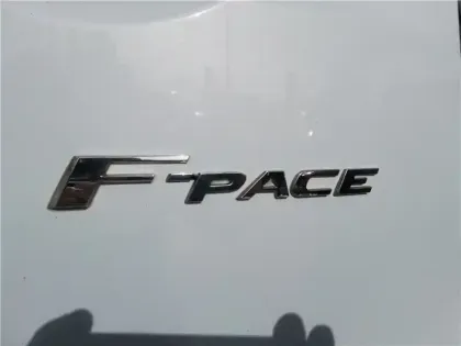 Photo 56 Jaguar F-Pace Gén. I Ph1 Evo Prestige 5