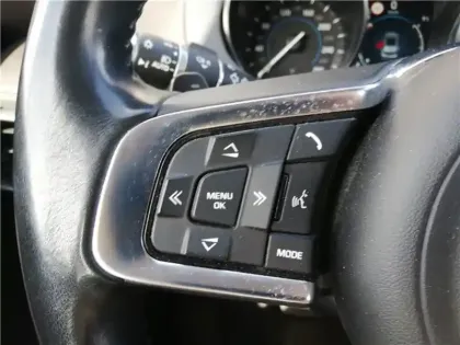 Photo 29 Jaguar F-Pace Gén. I Ph1 Evo Prestige 5