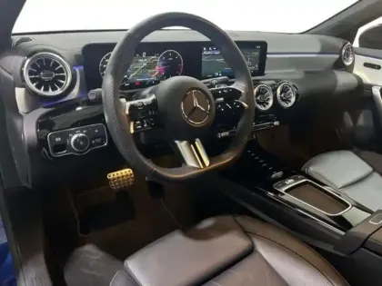 Photo 18 Mercedes Classe A 200 d 8G-DCT AMG Line