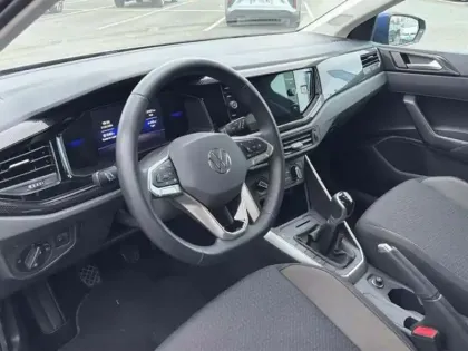 Photo 9 Volkswagen Polo 1.0 TSI 95 S&S BVM5 VW Edition