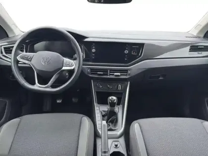 Photo 8 Volkswagen Polo 1.0 TSI 95 S&S BVM5 VW Edition