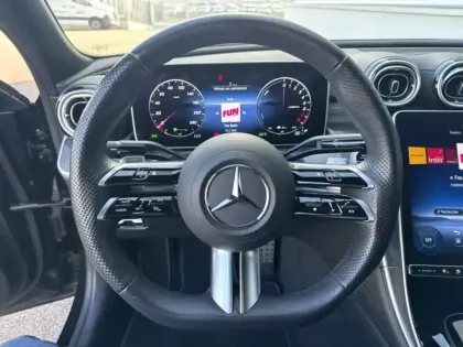 Photo 18 Mercedes Classe C  300 e Hybrid EQ Berli