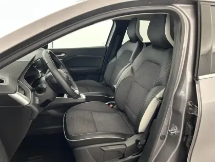 Photo 12 Renault Captur E-Tech Plug-in 160 21 Intens 5p